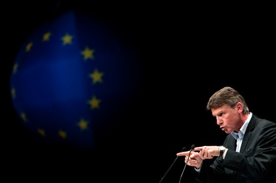 Le parcours politique de Vincent Peillon, en cinq moments clés