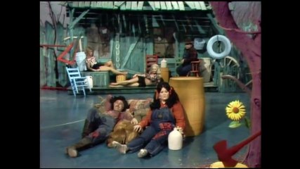 Hee Haw 02