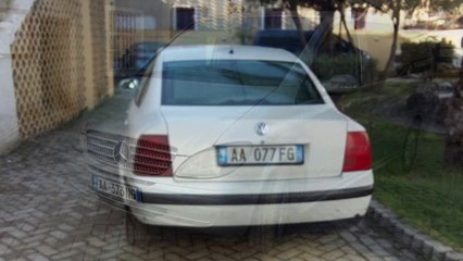 Çonin njerëz drejt Greqisë, pranga policit dhe 3 të tjerëve