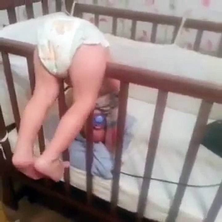 Ce bébé est un véritable pro de l’évasion