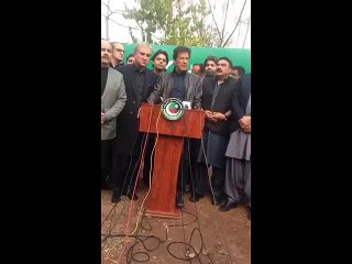 Imran Khan Started Crying After the Death of Junaid Jamshed and Others Victim of PK-661