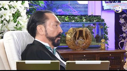 Münafıklar içinde bulundukları Müslüman topluluğa uymamakla övünür, bu Samiri karakteridir.