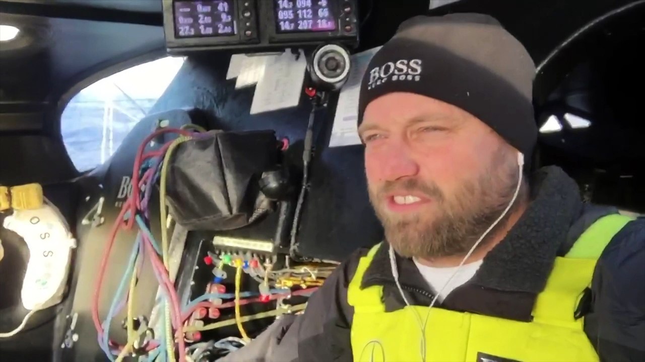 D33 : Images from Alex Thomson / Vendée Globe