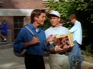 My Secret Identity S02e05 Heading For Trouble