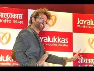 Stylish Hrithik Roshan Launches Jewellery Store in Mumbai