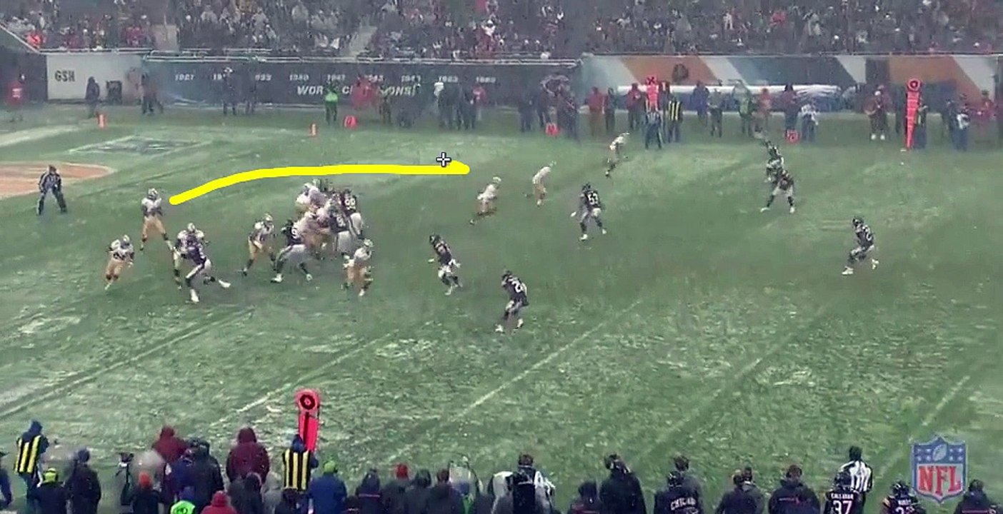 Marco Alvarez Kaepernick en el pocket 2016