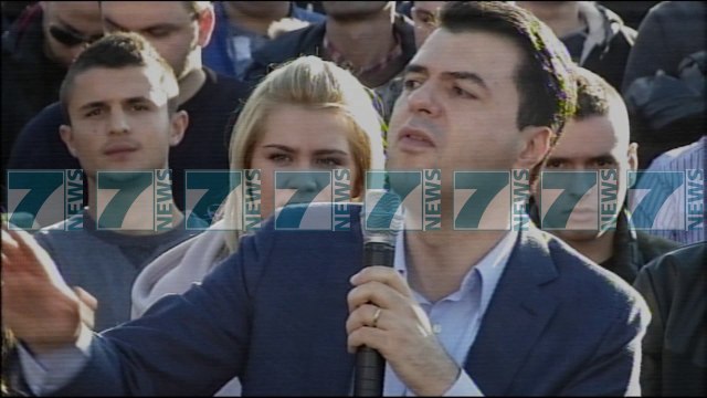 KREU I PD PERKUJTON 8 DHJETORIN, BASHA TE RINJTE TE SHEMBIN BLLOKUN - News, Lajme - Kanali 10