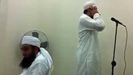 Junaid Jamshed's last Azaan in presence of Maulana Tariq Jameel in Chitral.