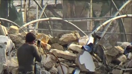 Download Video: Siria: l'esercito siriano avanza ad Aleppo, evacuato un gruppo di disabili