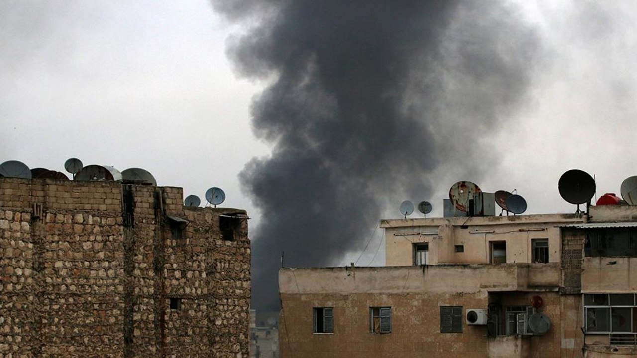 مواضع مخالفان در شرق حلب زیر آتش سنگین نیروهای وابسته به دولت سوریه