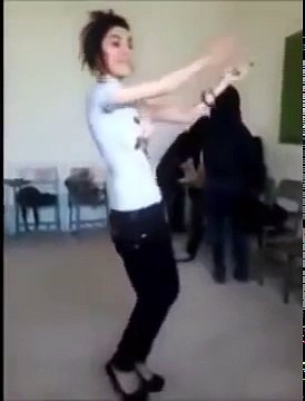 Beautiful Irani Girl School Dance, Persian Girl Mast Dance رقص دختر مدرسه  ای ایرانی - video Dailymotion