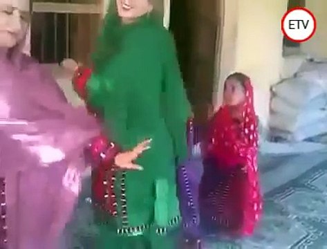 New Afghan Local Girls Dance 2016, New Pashto Local Dance رقص مست خانگی دختر افغانی جدید
