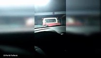 فيديو لمواطنة تبكي و هي تتحدث عن حادثة جرها وهي دخل السيارة