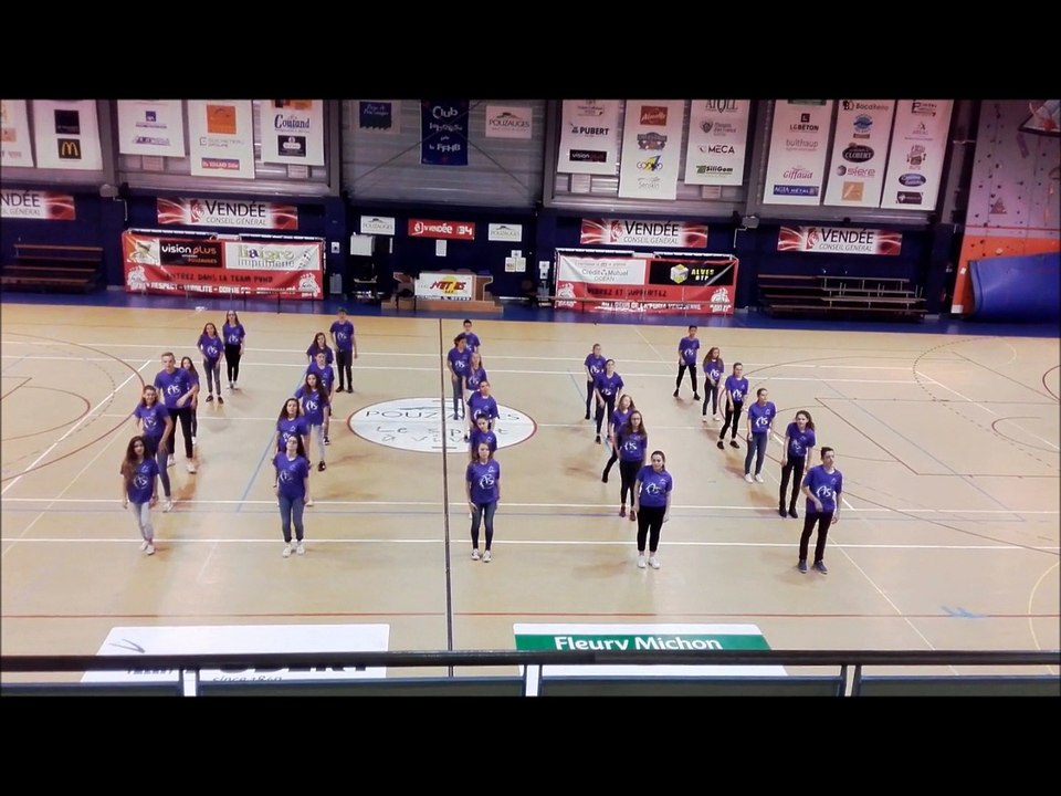 Flash mob 2016 as Gaston Chaissac +unes Gaston Chaissac ❤❤ les meilleurs reposter aux max et merci  a deux qui ont filmer j'espère que on gagner allée tous avec Chaissac