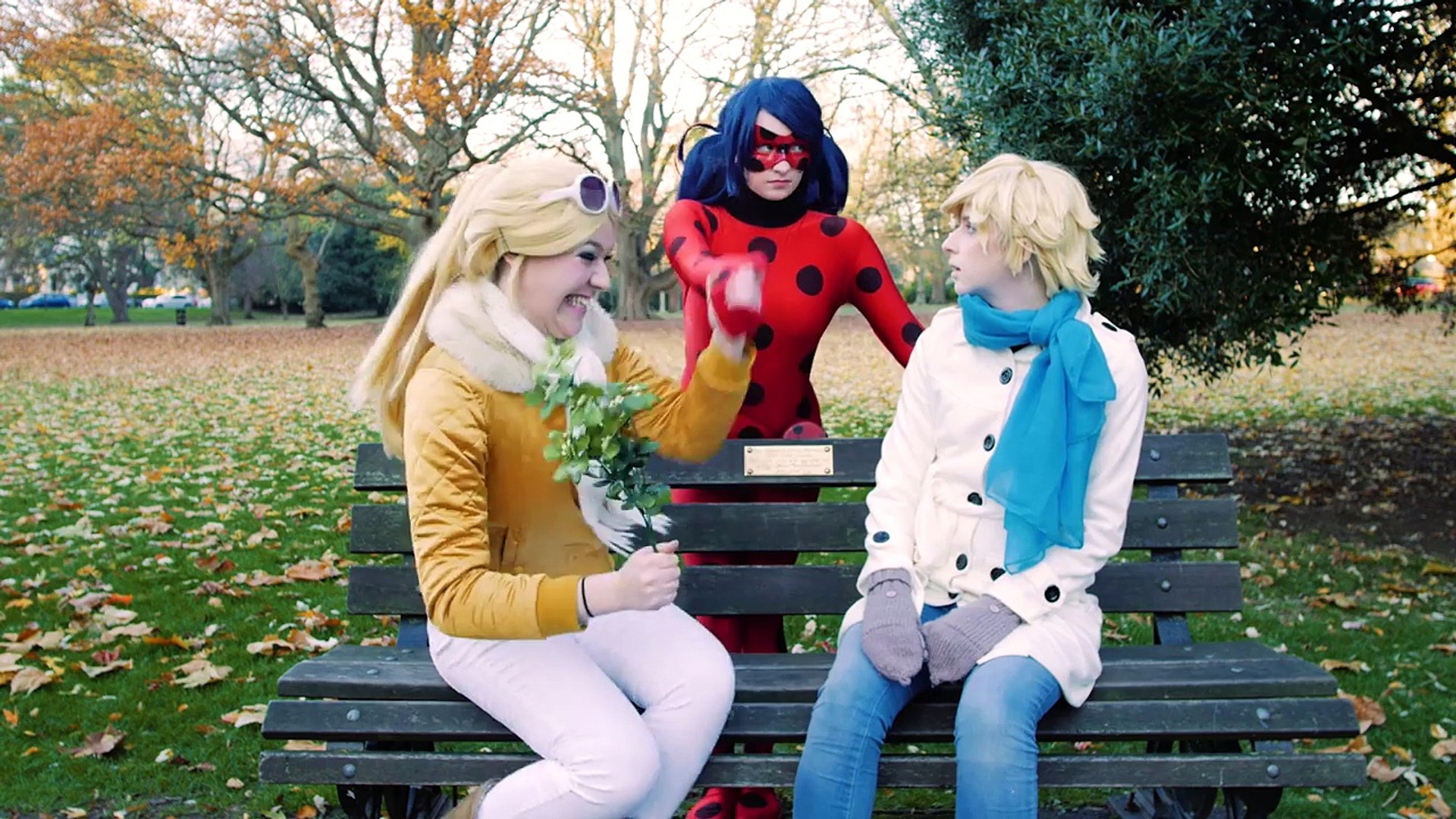 Miraculous Ladybug and Cat Noir Cosplay Christmas Music Video - video  Dailymotion