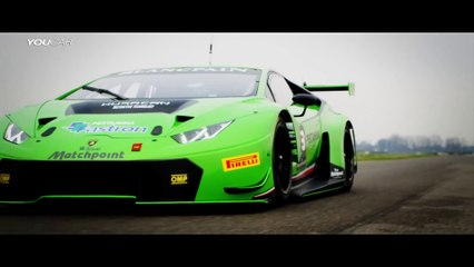 ► Lamborghini Huracán GT3 on racetrack