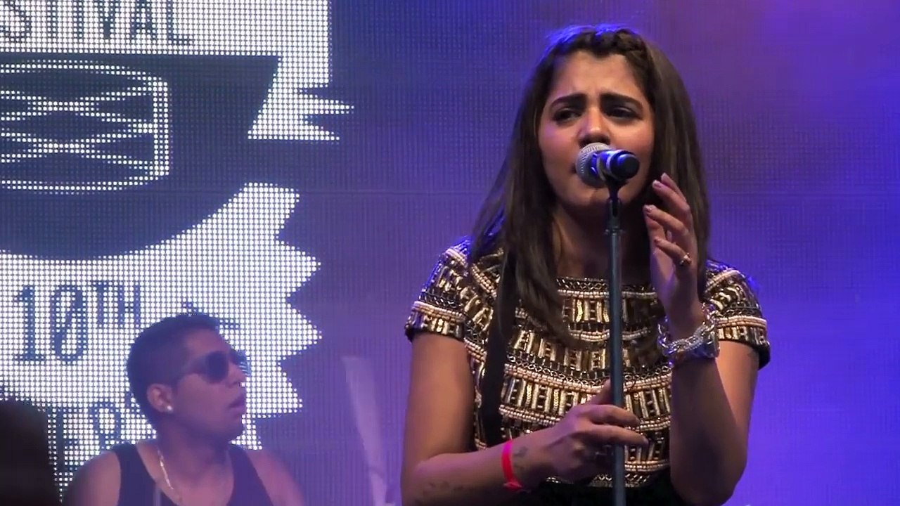 Qurat-ul-Ain Balouch (QB) with naQsh LIVE in Vancouver - VIBC 2016