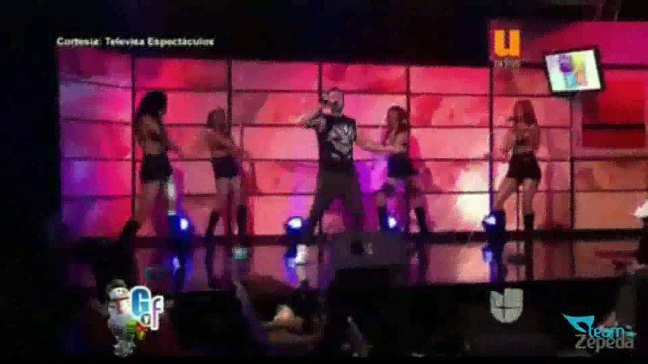 David Zepeda @davidzepeda1 listo para cantar temas del género regional mexicano