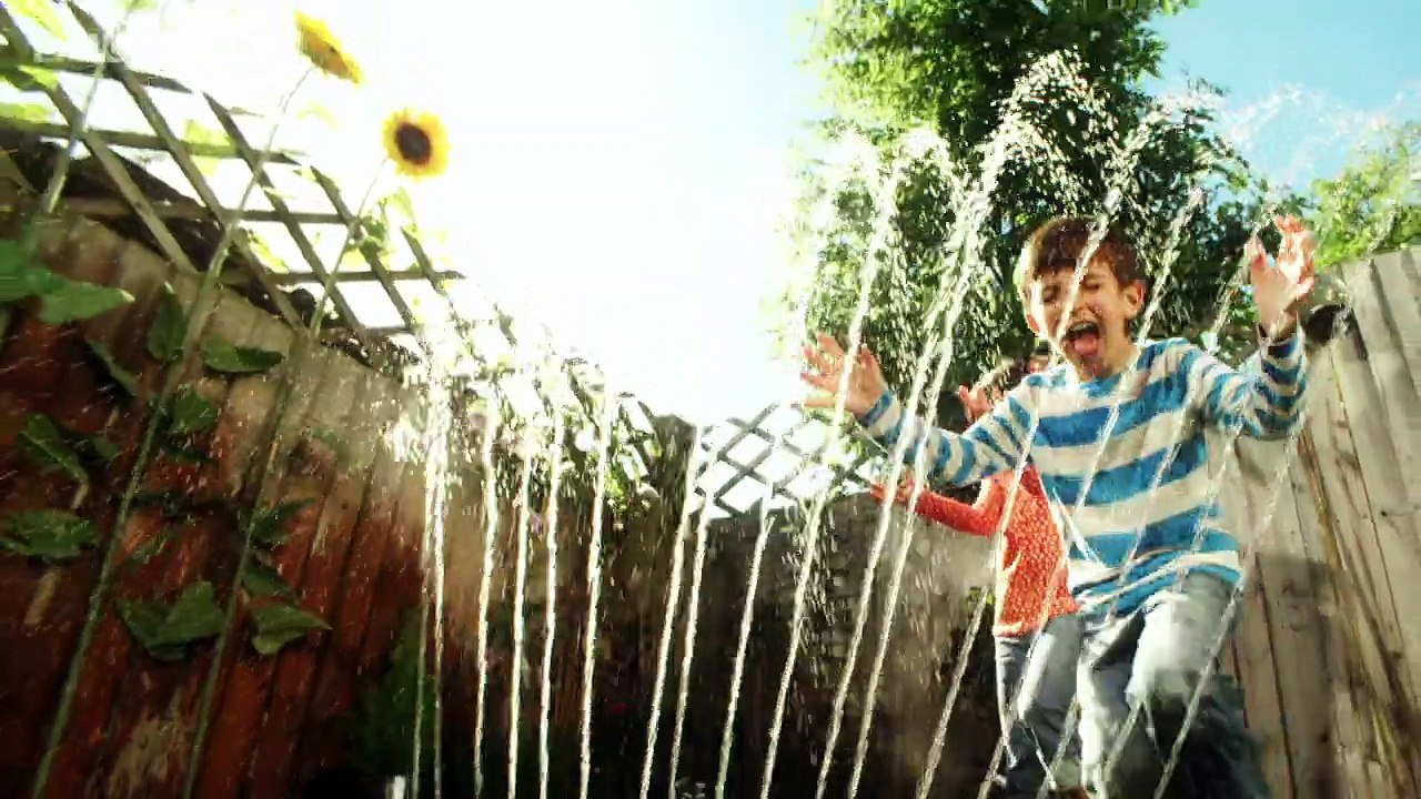 cBeebies Children Cartoon . Topsy and Tim . s01e30 . Remember When