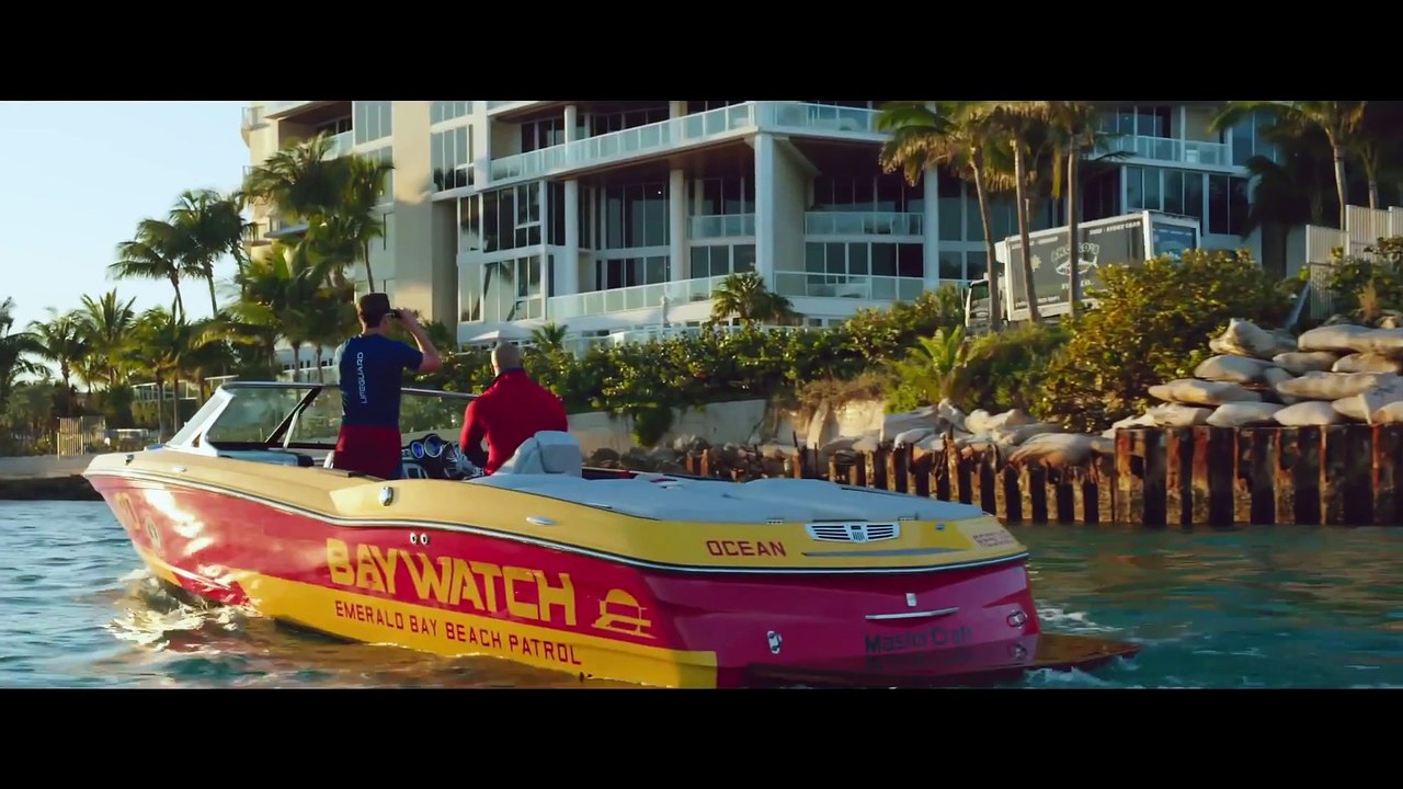 Baywatch Official Trailer - 2017