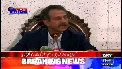 There are piles of garbage on the streets of Karachi, says Waseem Akhtar