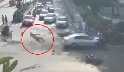 Otomobil yayaları biçti geçti!