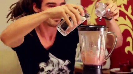 Il mixe et mange dix souris !