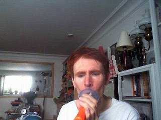 Wiwi égratigne "le million" de Djadja & Dinaz