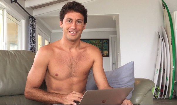 Adrénaline - Surf : Quand Jérémy Florès répond à notre quiz...