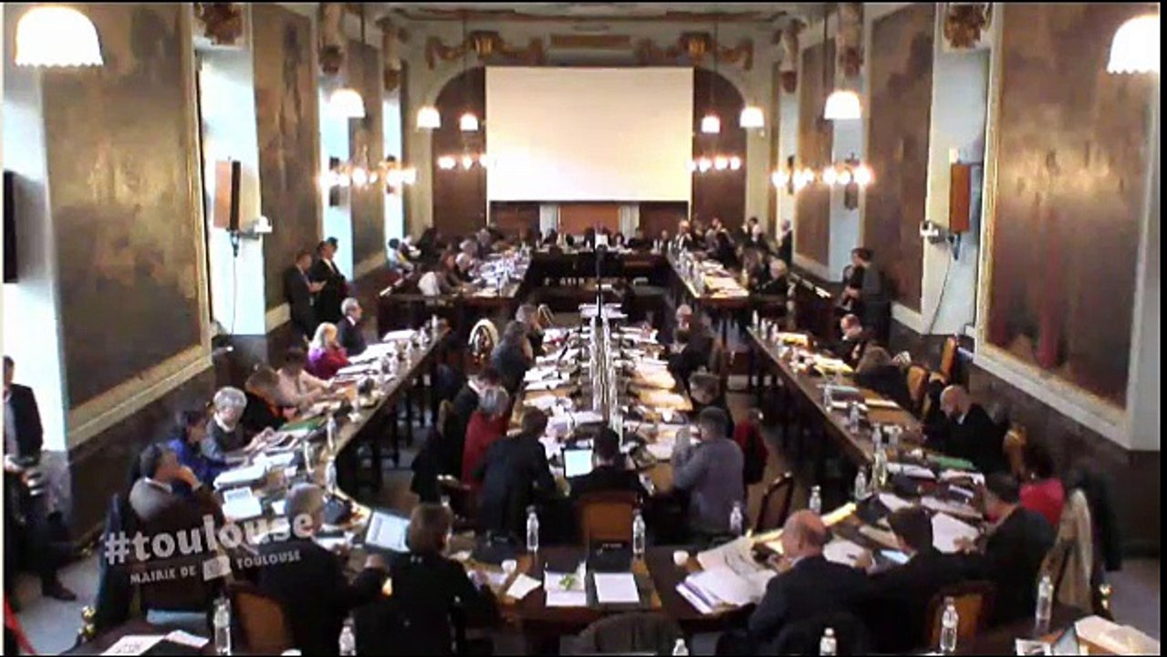 Conseil municipal du 9 décembre 2016 - Intervention de Régis Godec sur la politique de stationnement
