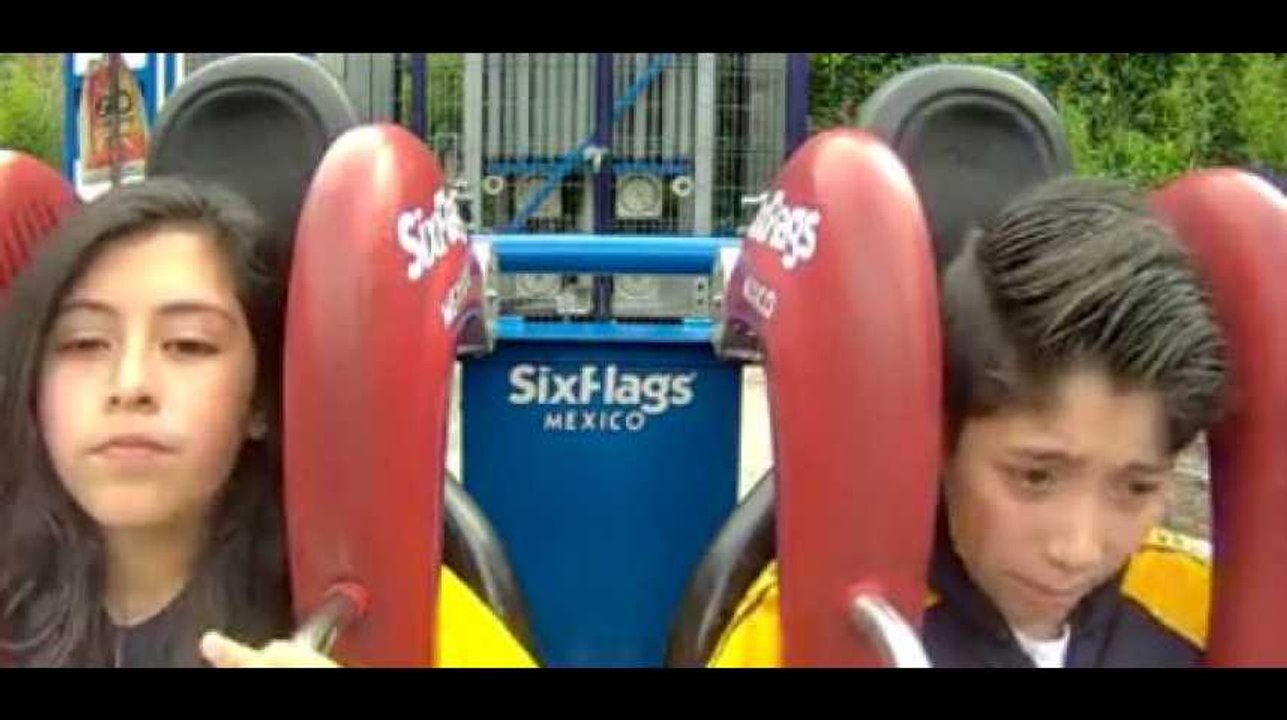 Il s'évanouit 4 fois pendant un tour de manège à sensation...