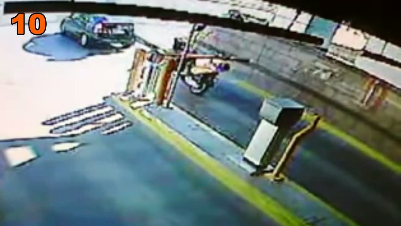 Barrier Fails Top 10 Compilation