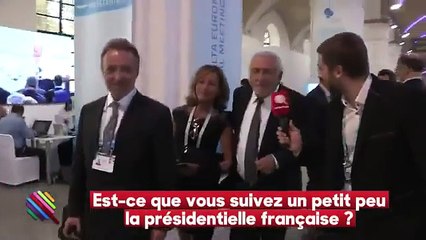 DSK casse le micro d'un journaliste