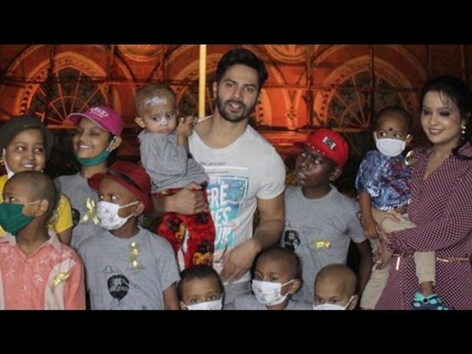 Varun Dhawan & Amruta Fadnavis At ‘Access Life Childhood Cancer Care Centre Awareness’