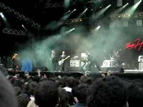 THE HIVES - HERE WE GO AGAIN - ROCK EN SEINE 2007