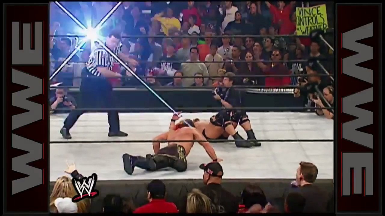 "Stone Cold" Steve Austin vs. Chris Jericho - Undisputed WWE Championship Match: Vengeance 2001