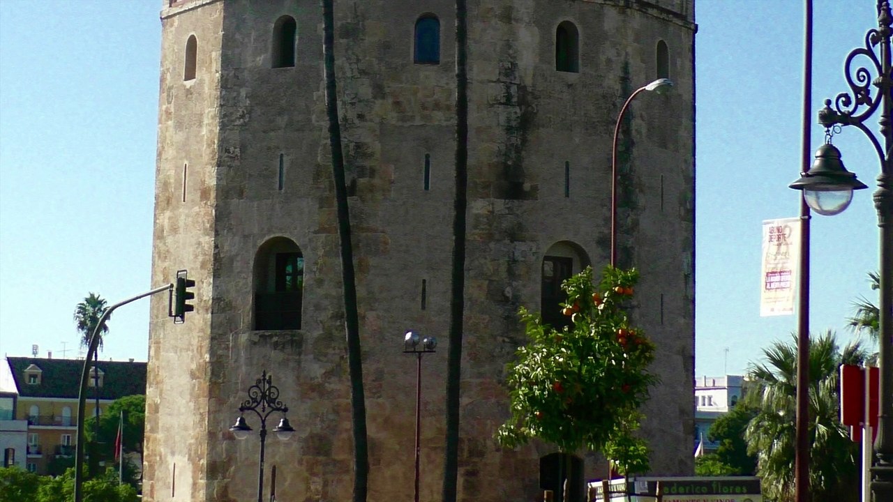 TORRE DEL ORO-MUSEO NAVAL et PLAZA DE TOROS Y MUSEO DE LA REAL MAESTRANZA DE CABALLERIA