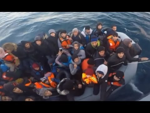 Migranti, salvate 86 persone nelle acque della Grecia (09.12.16)