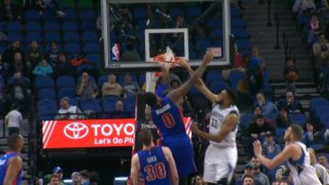 Dunk of the Night - Karl Anthony-Towns