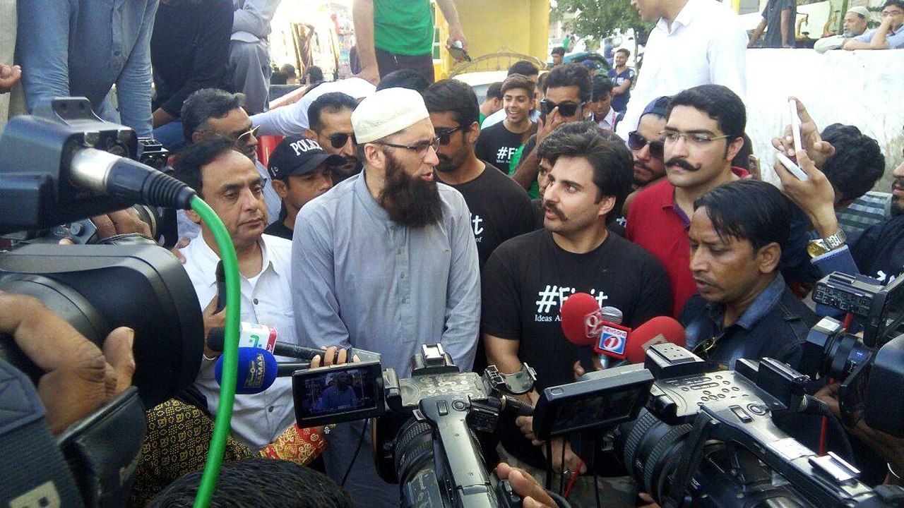 Last Whatsapp message of juniad jamsheed to Alamgeer khan