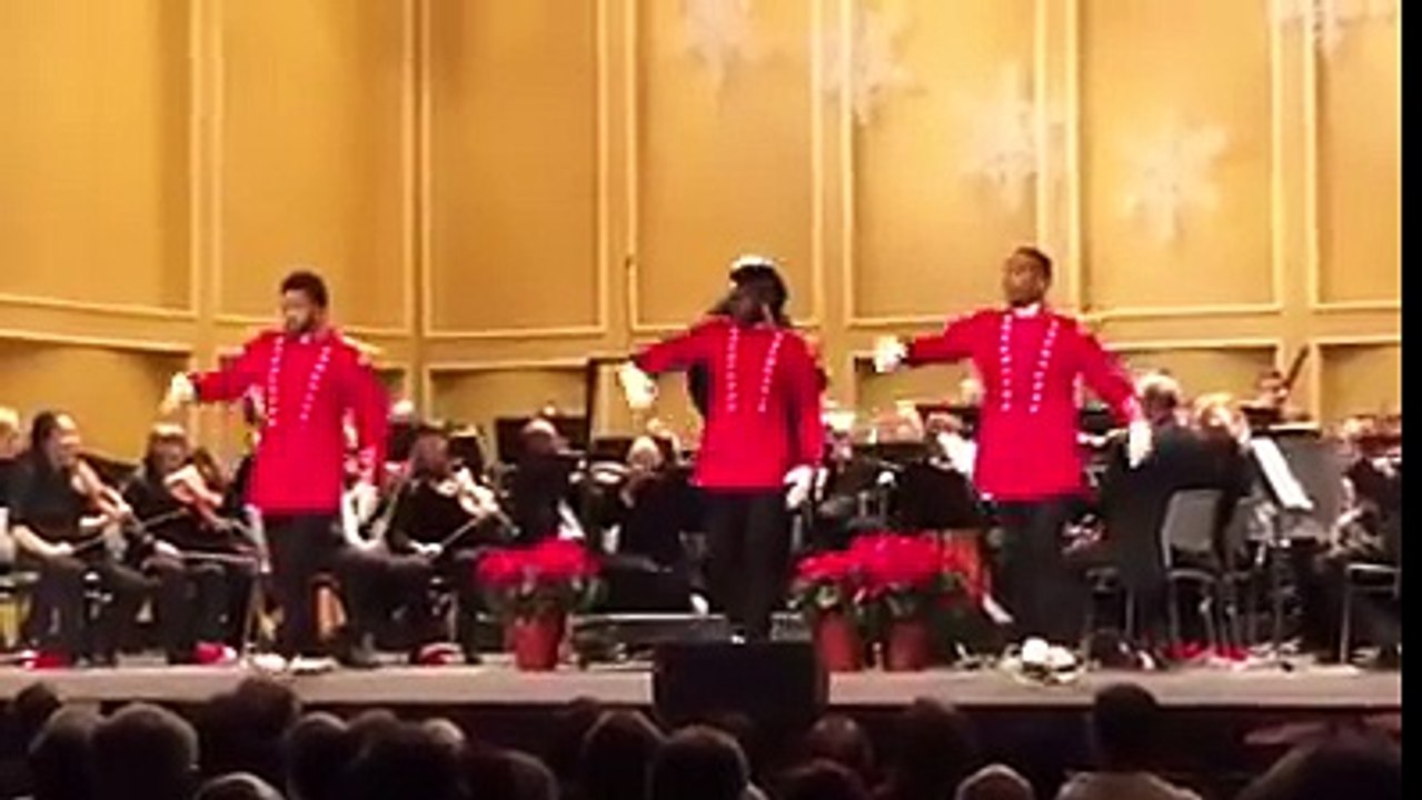 Chaikovsky - Nutcracker. Theatrical flash mob.