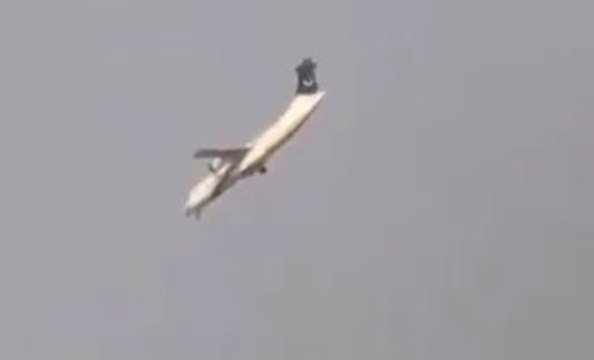 Crashing Video of PIA Plane PK 661 in Chitral in Which Junaid Jamshed Died new video watch-online