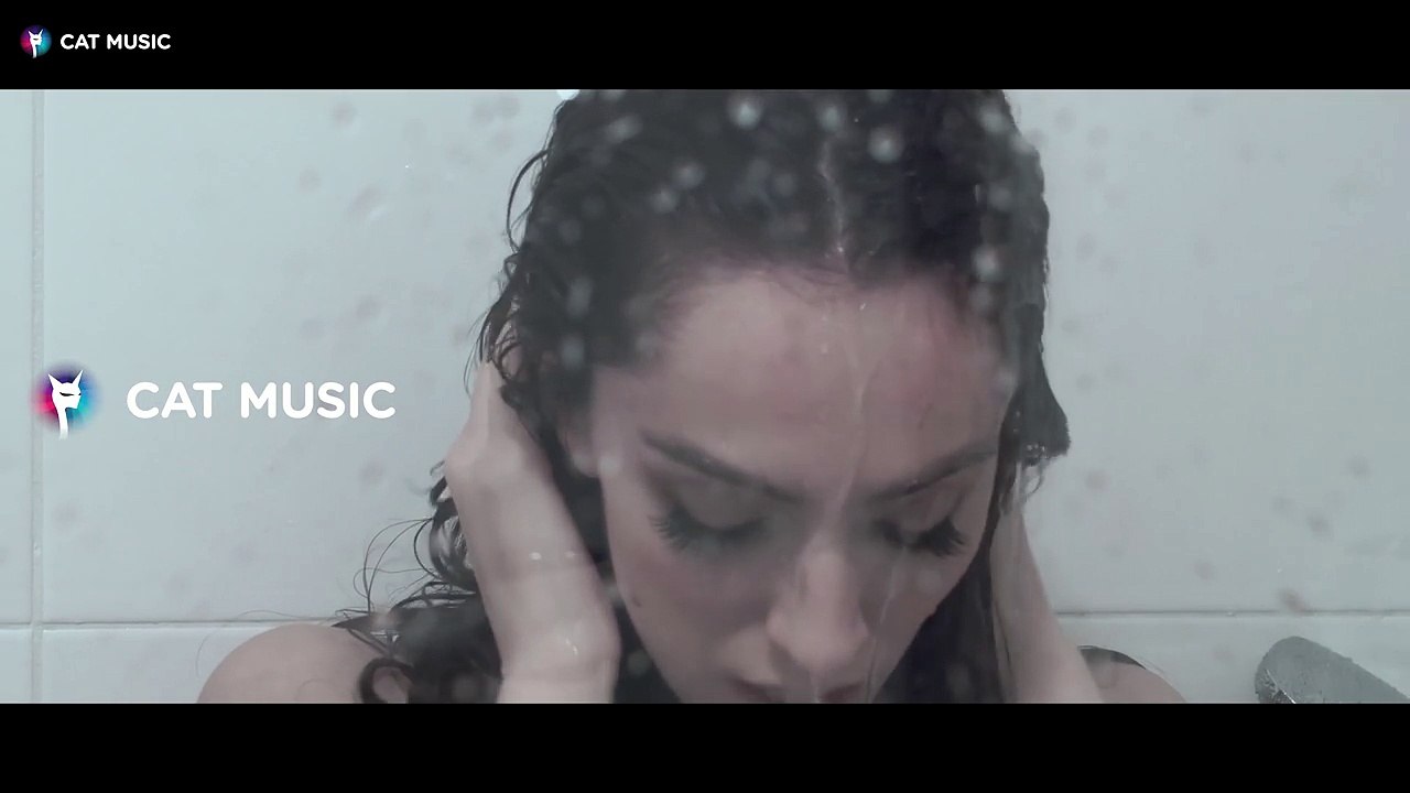 Morena -  Fireballs (Official Video)
