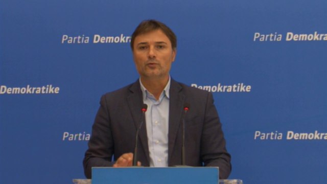 Report TV - PD: Rama liroi Lulzim Berishën nga burgu, pse po hesht
