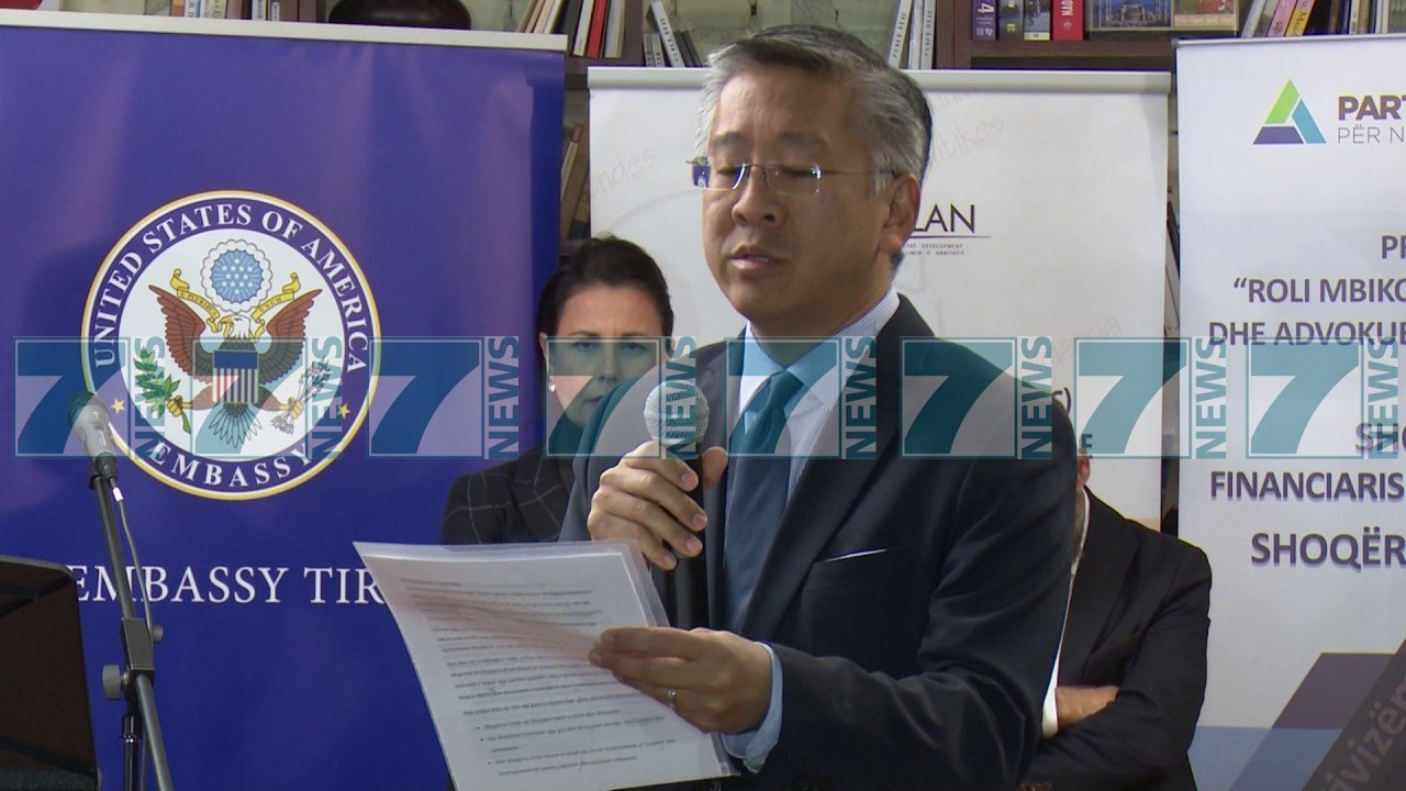 DONALD LU SHPERTHEN NDAJ GJYQTAREVE, “TE KORRUPTUAR LIRUAN LUL BERISHEN” - News, Lajme - Kanali 10