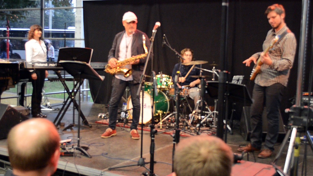 FunCuBello 'Prima' + Drum Solo Daniel Sap