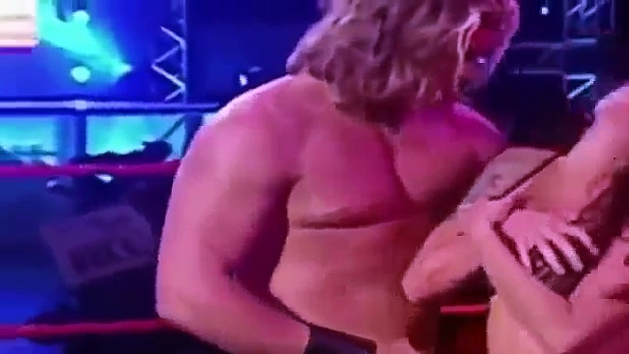 Wwe Ring Sex Videos - WWE Edge and Lita make out on the bed in the ring live - video Dailymotion