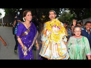 Dimple Kapadia's Ganpati Visarjan 2016