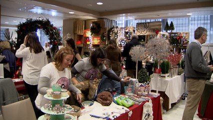El mercadillo benéfico de la Fundación Aladina vuelve por Navidad