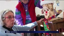 Hautes-Alpes : les bénévoles de Ceillac fabriquent leurs propres décorations de Noël